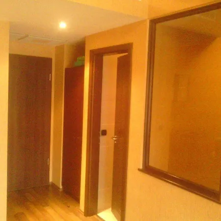 Silver Apartman *