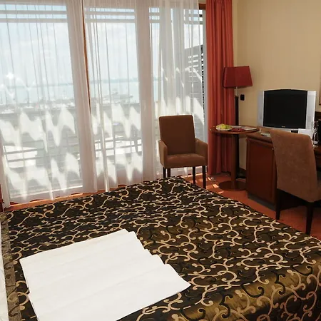 Silver Apartman Appartement